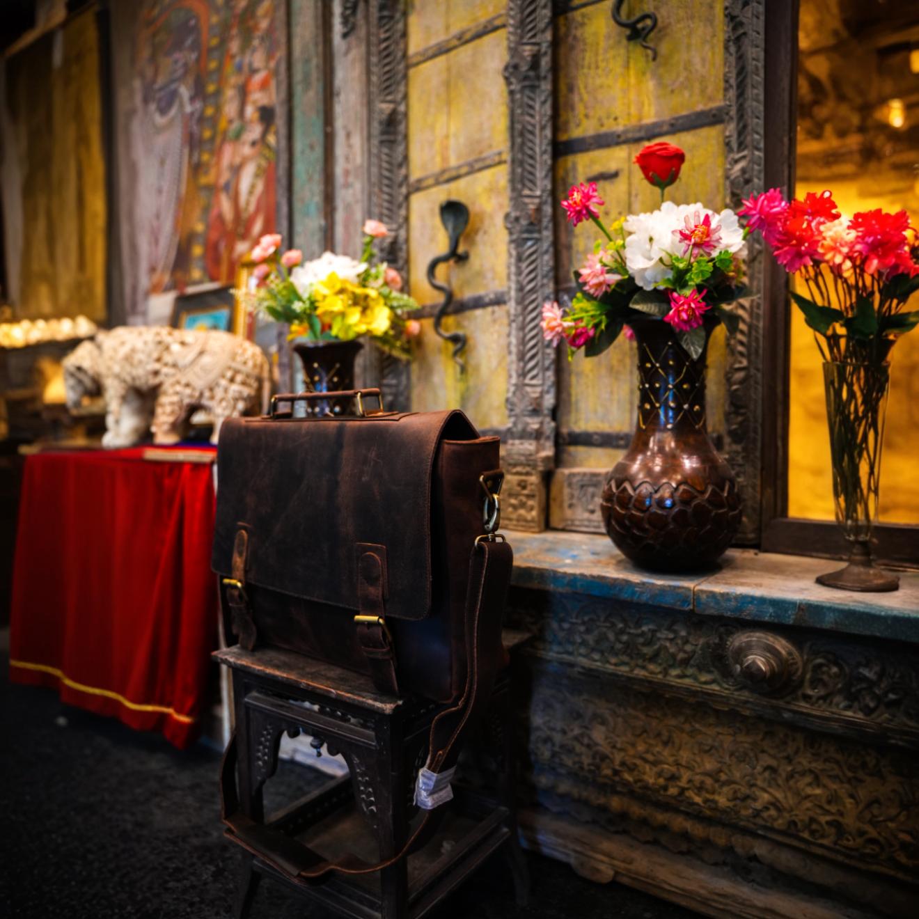 Loop Laptop Handle Bag